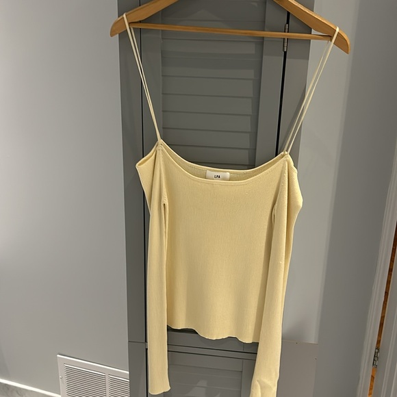 REVOLVE LPA off the shoulder sweater top medium - Picture 7 of 9